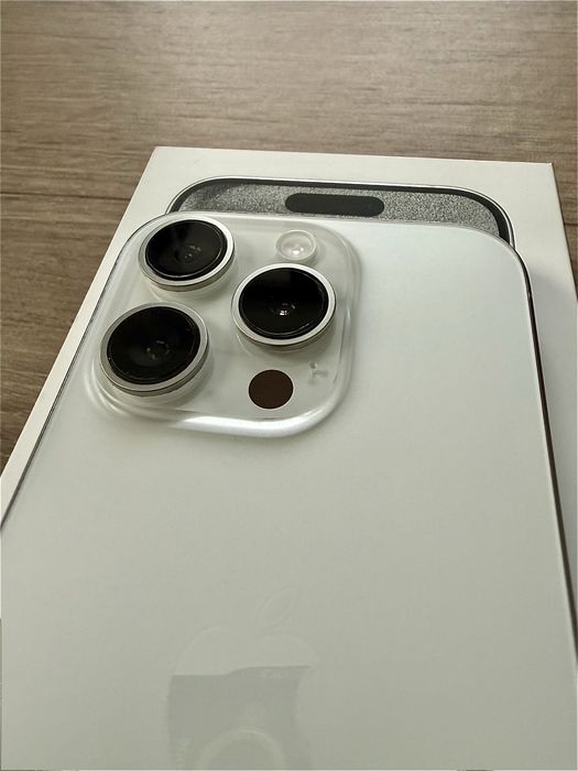 iPhone 15 Pro, 256 GB