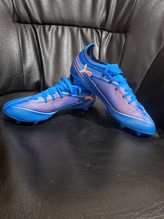 Vând ghete de fotbal, Puma ultra 6 match,marimea 41