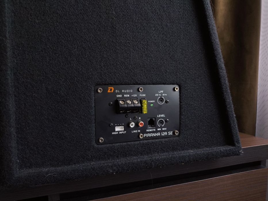 Сабвуфер DL Audio Piranha 12A SE