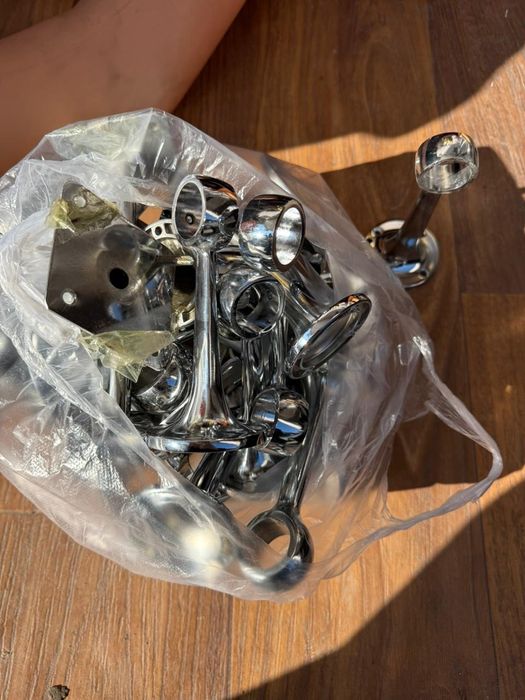 вешалки, стойки, маникены