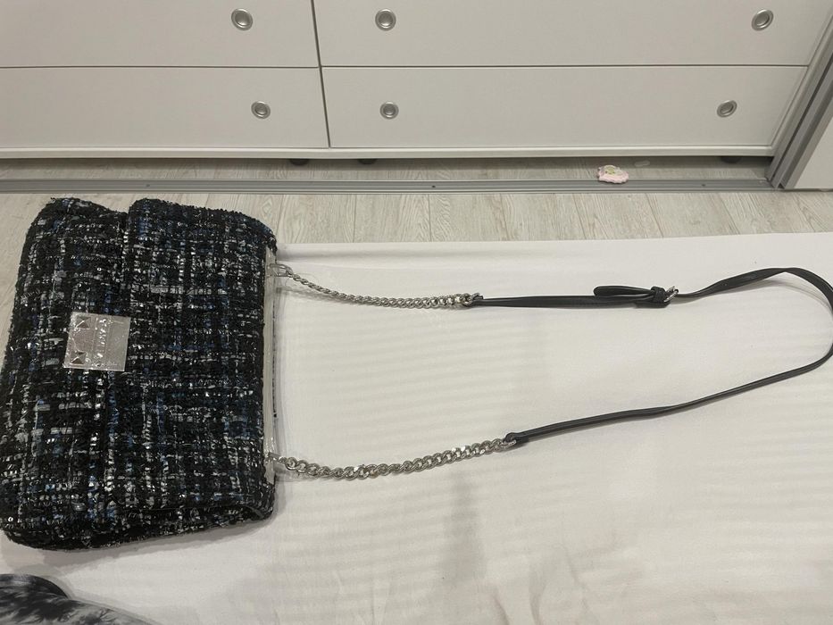 Дамска чанта Carvela