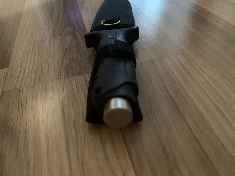 Два ножа за Ценители