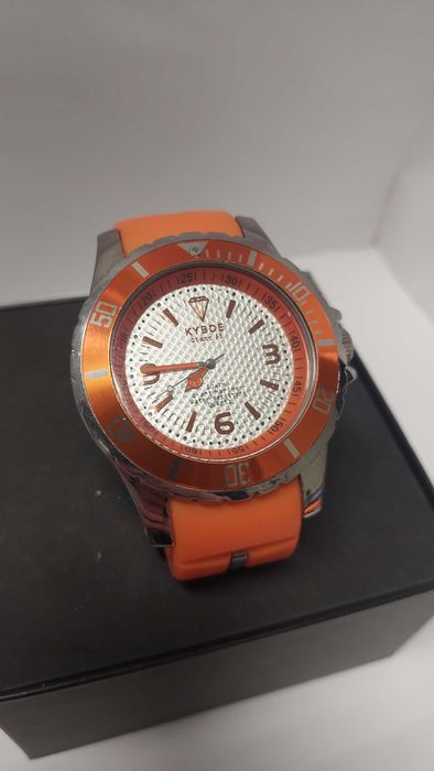 Часовник KYOBE Giant 55