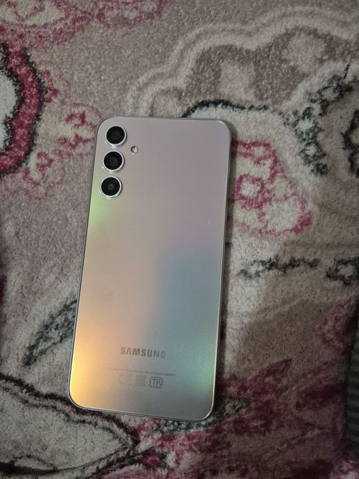 Продам самсунг а 34, 5 g,