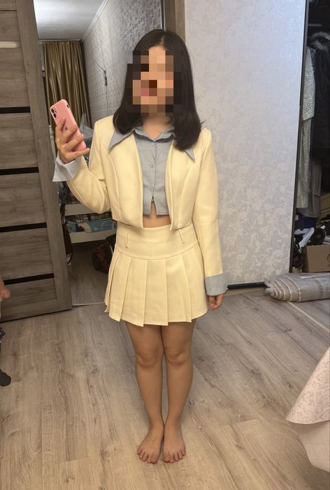 Нарядные платье и костюм