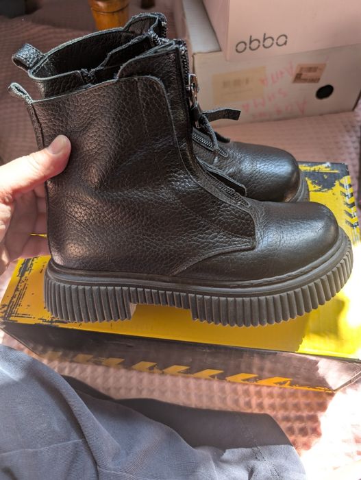 Кожаные ботинки деми