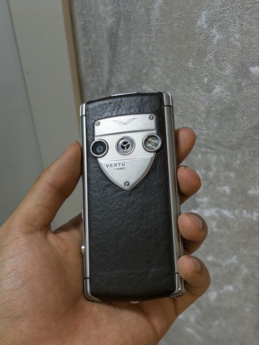 Продам Vertu constelattion touch satin brown