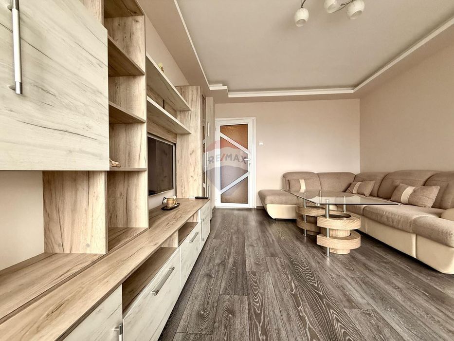 Тристаен апартамент с отделна кухня за продажба, кв. Владиславово, гр