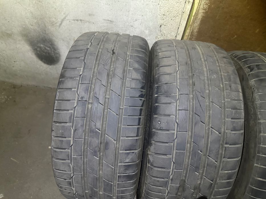 Летен спорт пакет Hankook Ventus S1 evo3 235/40/18 и 265/35/18 (DOT 24г/25г)