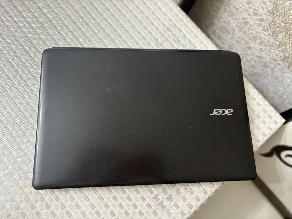 Продается ноутбук acer срочно