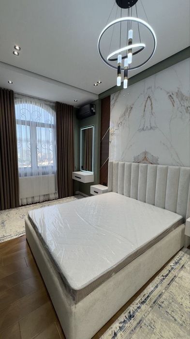 Квартира 2х комнат на Шота Руставели Новострой Royal House Продажа сша