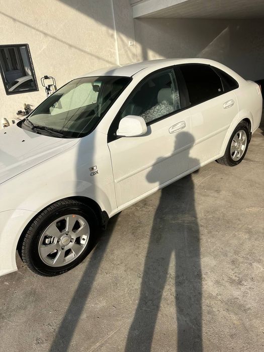 Gentra sotiladi bez lyuk avtamat abs diska magnitafoni bor