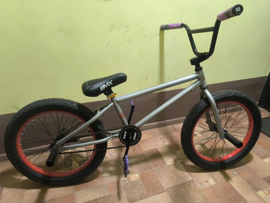 Велосипед трюковой BMX