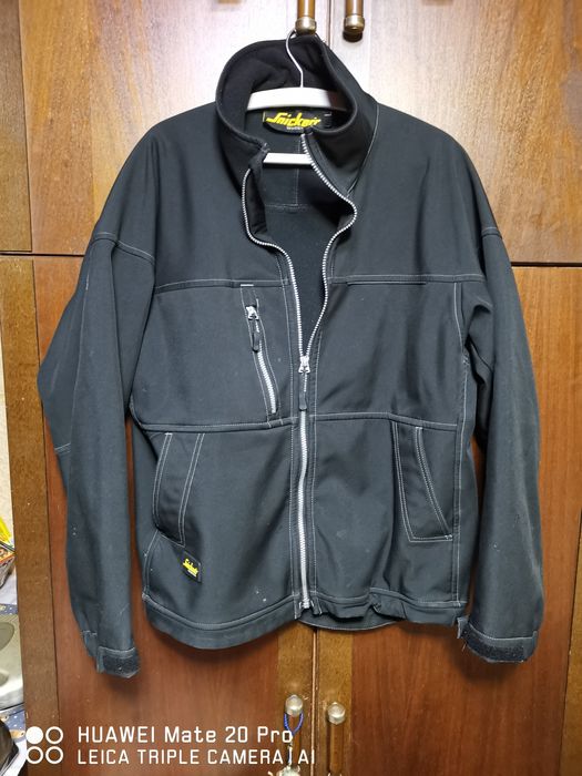Snickers L  леко яке.