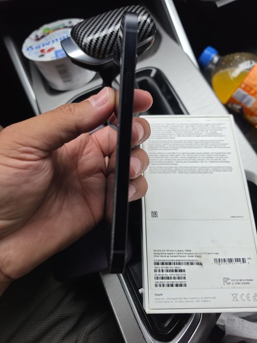 IPhone 12       .