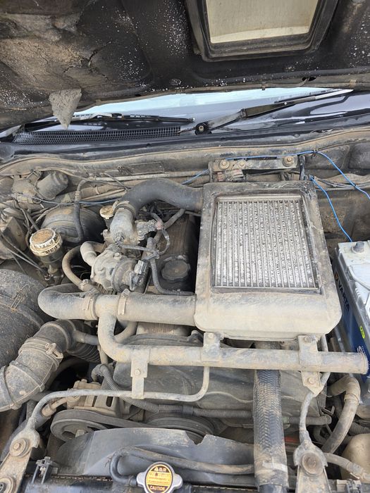 Motor pajero 2.5 piese pajero sport vand intreg sau dezmembrez