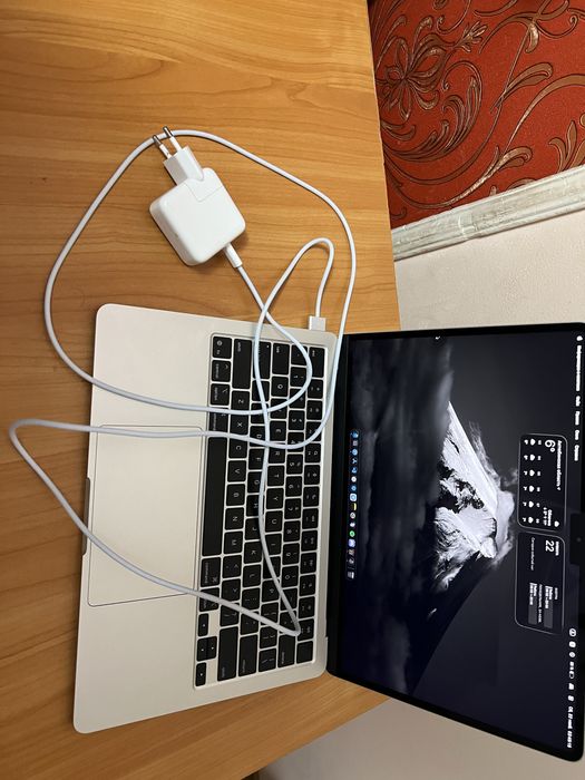Macbook air M4 «13» дюймов