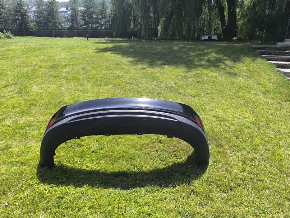 Продам бампер задний на Hongqi