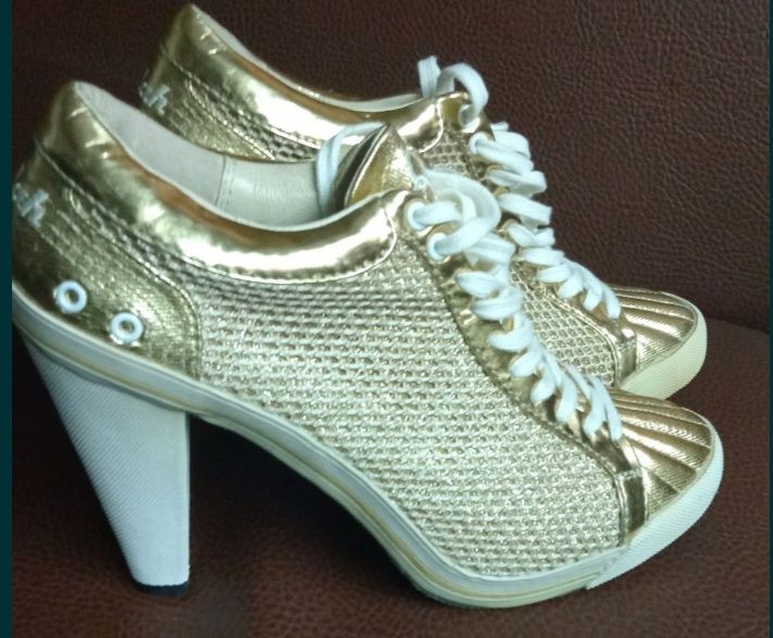 Продам 6000,40 р.