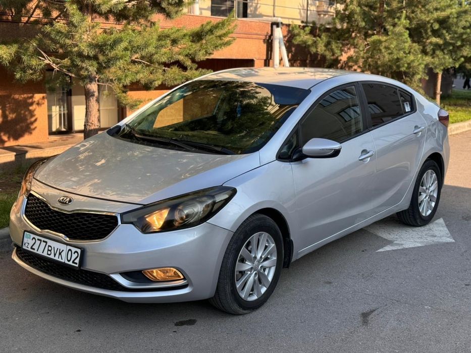 Kia Cerato 2013 года