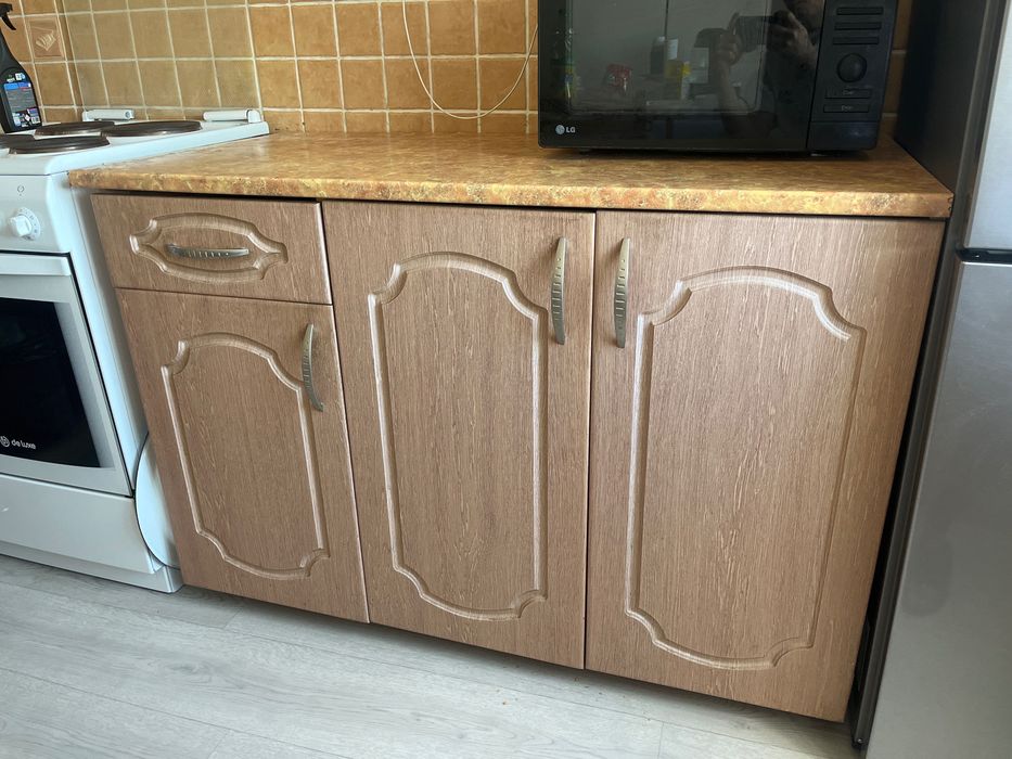Продам б/у кухонный гарнитур срочно