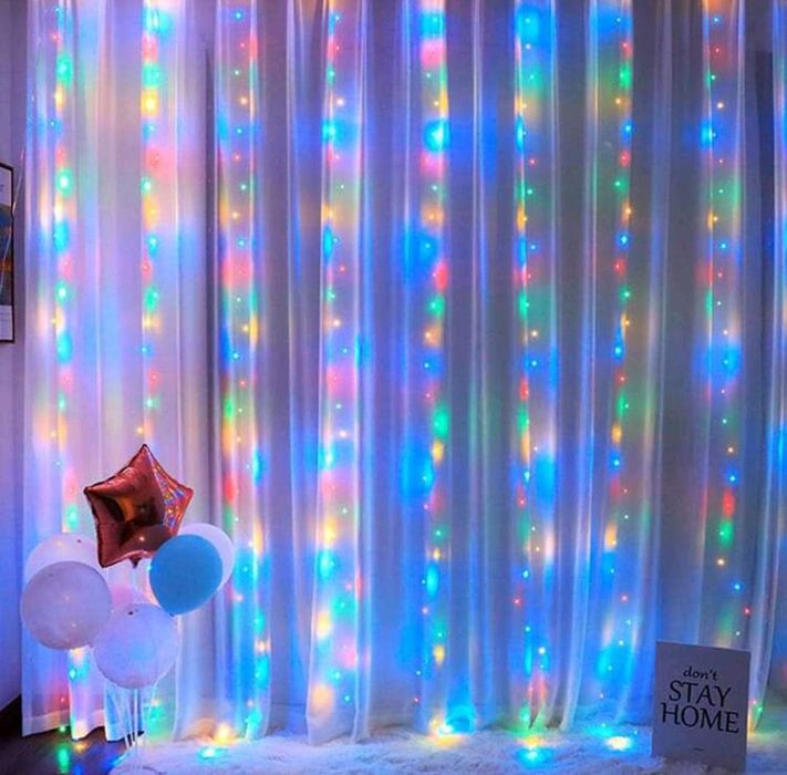 Ghirlanda multicoloră luminoasă cu telecomandă
