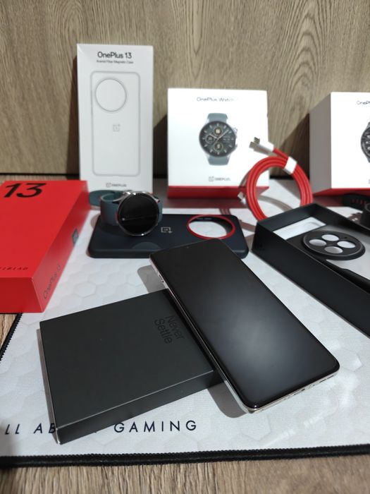 OnePlus 13 5G (Arctic Dawn) 512GB/16+12GB RAM Extra Box Garanție 2027