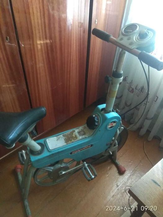 Тренажерный велосипед