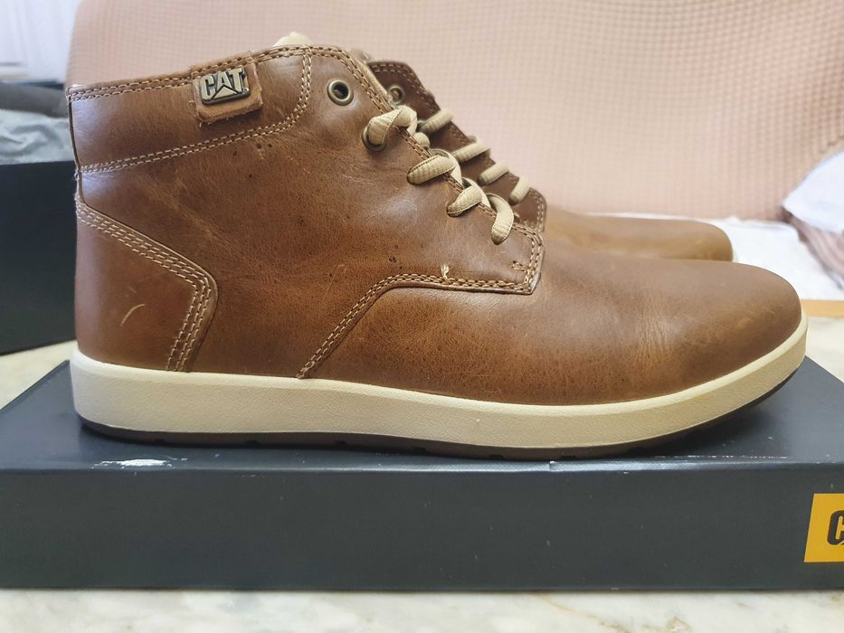 Caterpillar (CAT)- Kentown