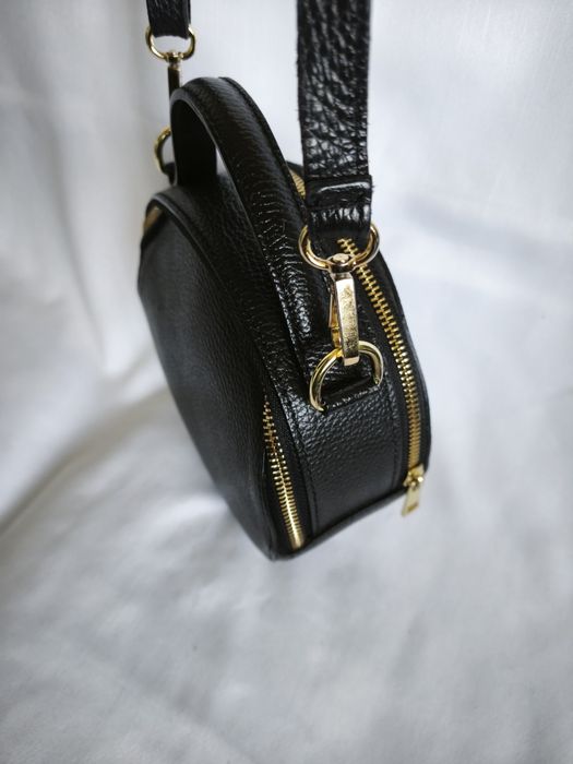 Малка кръгла чанта