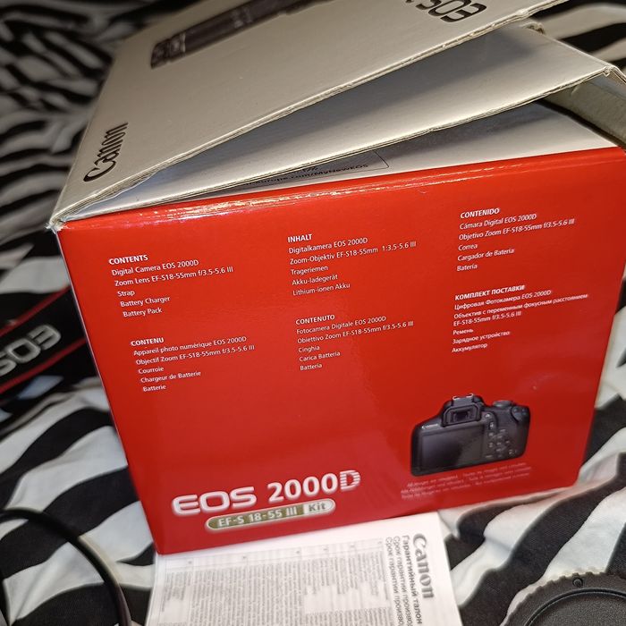 Фотоаппарат Canon 2000d