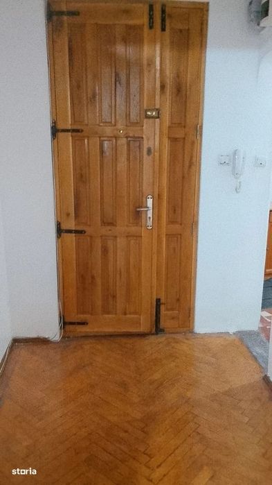Apartament Nemobilat Spatios Metrou Universitate