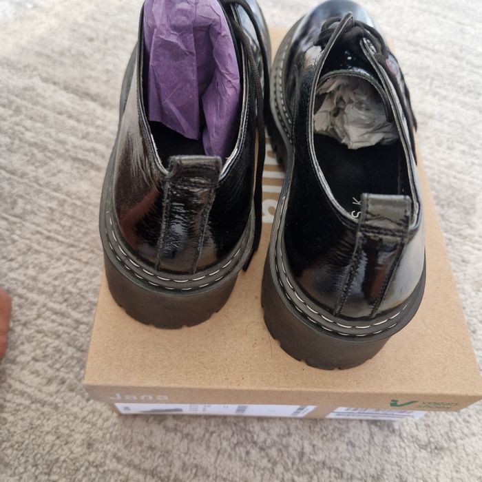 Дамски обувки нови