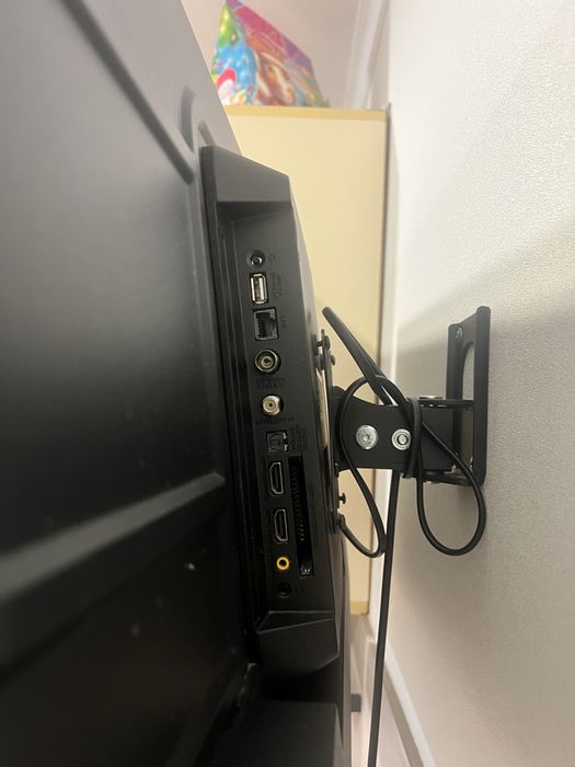 Продам телевизор спультом