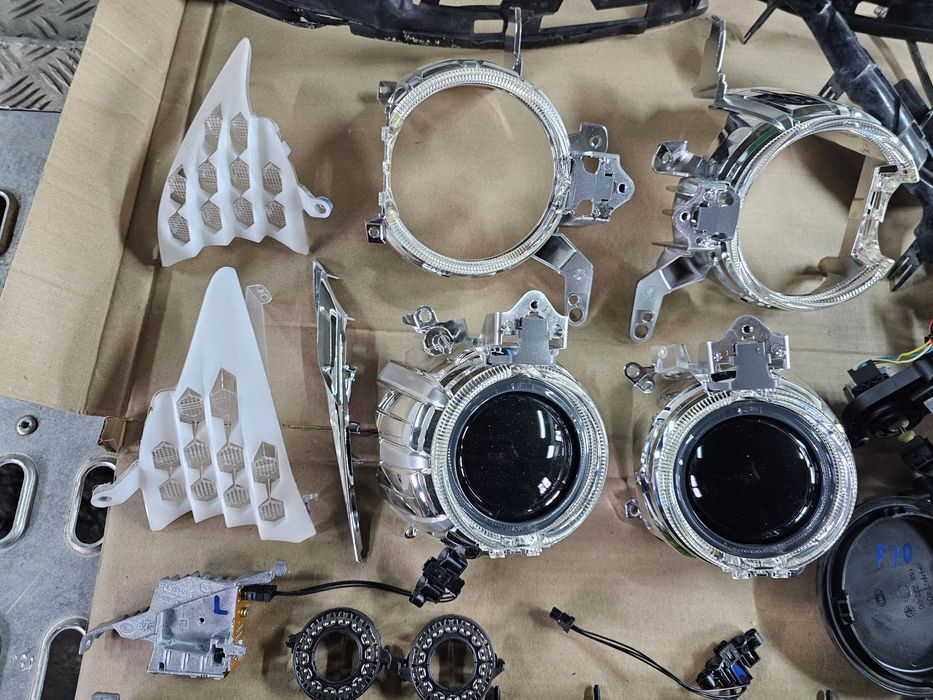 Бмв ф10 f10 f11 ф11 фарове на части ксенон xenon bmw 520d 530 535d