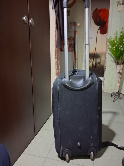 Пътна чанта с колелца