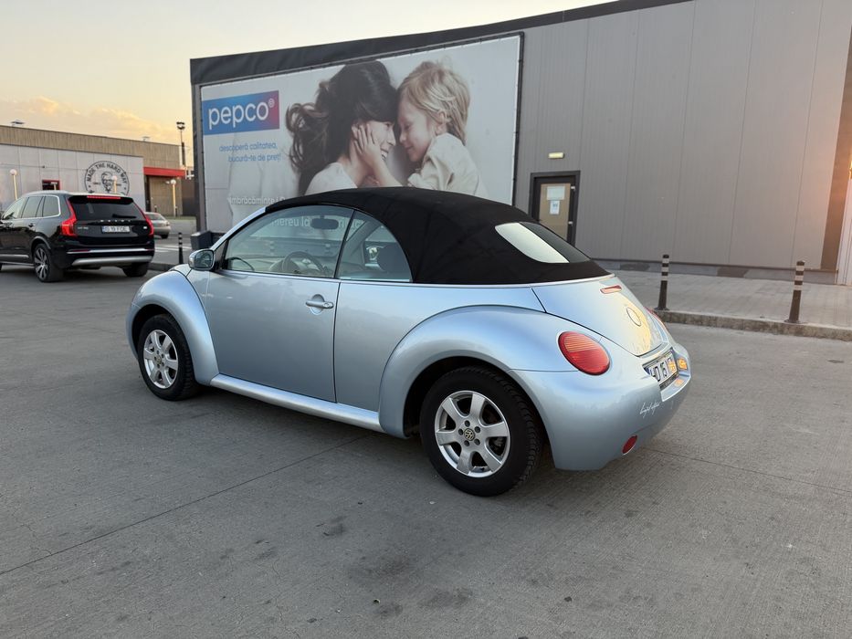 Volkswagen New Beetle “ broscuță” •An 2003 • 1.6 benzina•