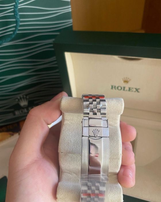 Rolex GMT-MASTER II Batman “Date” 40mm