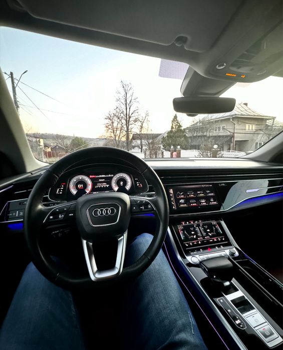 Vând Audi Q8 2019 primul proprietar de nouă!