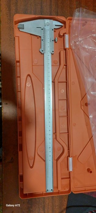 Штангенциркуль .