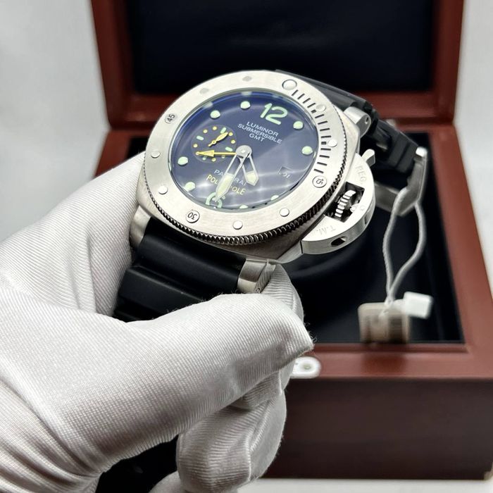 Luminor Panerai - GMT