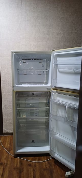 Samsung muzlatgich, ranggi oq mramor. alo holda