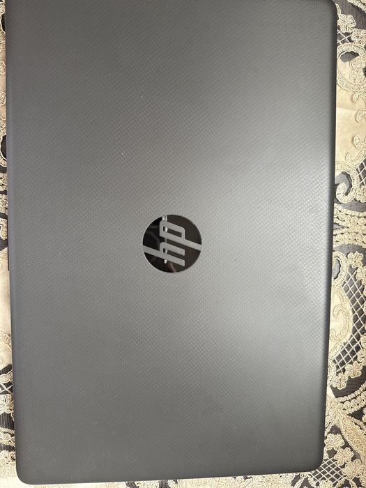 HP 250 G7 Notebook PC