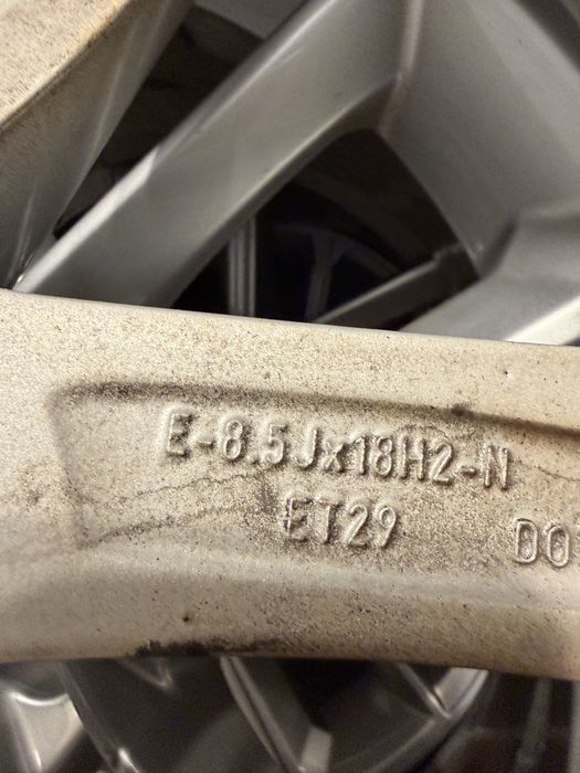 Jante r18 AUDI 100% originale +anvelope  noi M+S 245/40/r18(DOT2025)