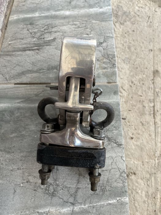 Фаркоп toyota land cruiser 200