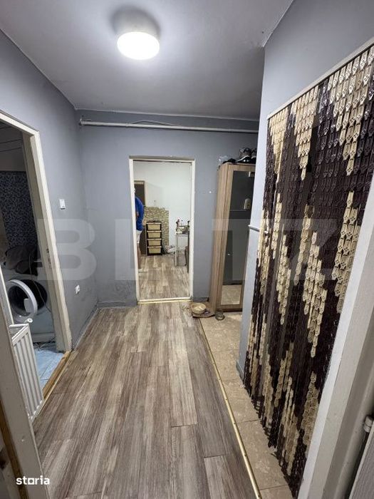 De vanzare, Apartament cu 1 camera, decomandat, 40 mp, la 2 minute de