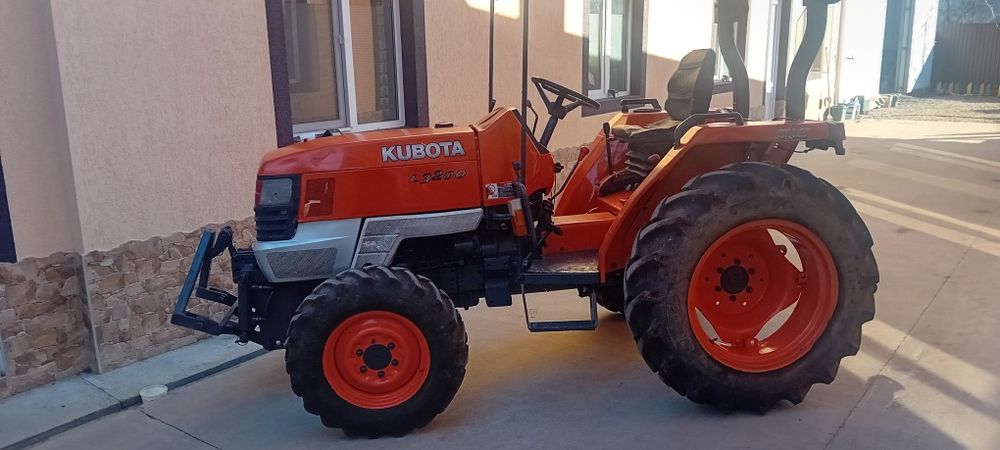 Tractor 4x4 japonez Kubota 32 cai