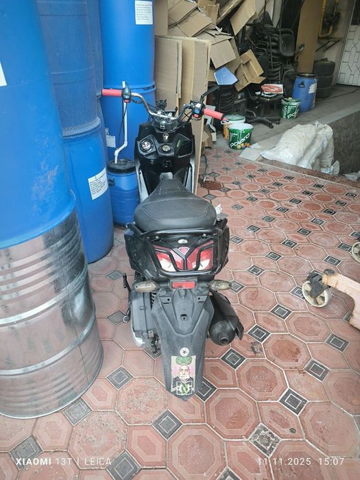 Skuter samuray sotiladi