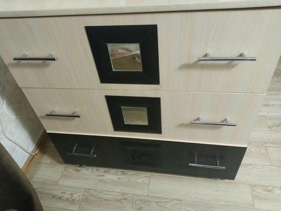 Продам б/у комод.