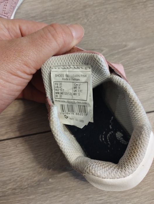 Adidași fetiță mărimea 20 și 21